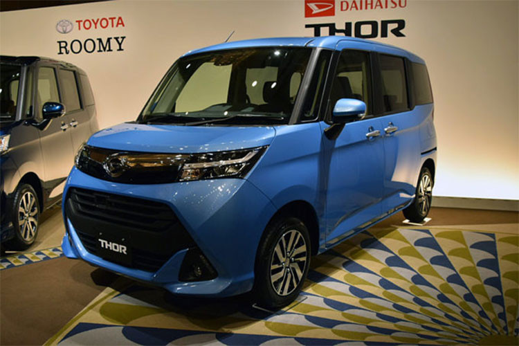 Trong sản phẩm mới nhất của mình, thương hiệu Daihatsu đã trang bị cho Thor một gói khí động học mới, đem đến cho chiếc minivan một cái nhìn thể thao hơn dù không cung cấp thêm lực đẩy hay giúp cải thiện luồng khí cản.
