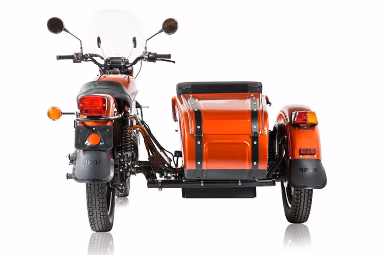 Hiện tại, hãng xe máy Ural vẫn chưa có kế hoạch thương mại hóa mẫu sidecar điện Ural cT mới này. Tuy nhiên hãng vẫn sẽ mang chiếc sidecar điện này đi trưng bày tại nhiều sự kiện môtô khác nhau.