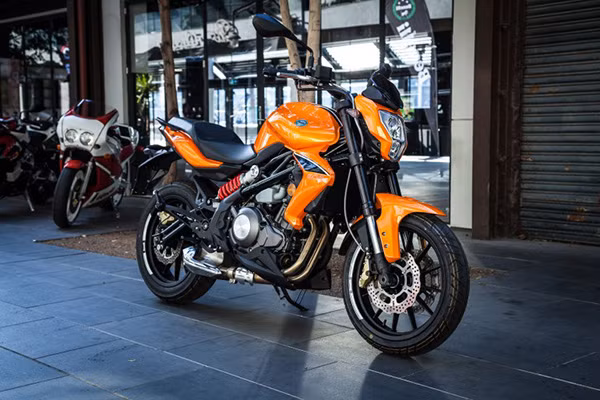 Hang moto Benelli tro lai thi truong My voi nha phan phoi moi-Hinh-2