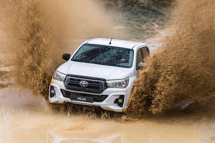 Giá xe Toyota Hilux 2019 phiên bản đặc biệt hiện chưa được công bố chính thức, mẫu xe này sẽ chính thức xuất hiện tại Triển lãm xe thương mại ở Birmingham, Anh Quốc vào cuối tháng 4/2019 này.