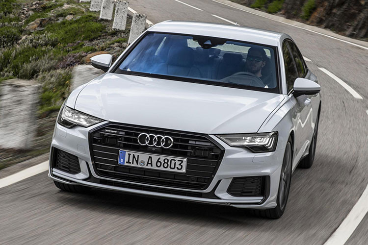 Ít mạnh mẽ hơn và cũng rẻ hơn, Audi A6 2.0 TFSI 2019 rõ ràng sẽ giúp mẫu sedan cỡ trung cao cấp của Audi dễ tiếp cận với nhiều khách hàng hơn. Giá bán của mẫu xe này chỉ còn 54.100 USD (tương đương 1,25 tỷ đồng) cho cấu hình Premium, chưa gồm phí giao hàng.