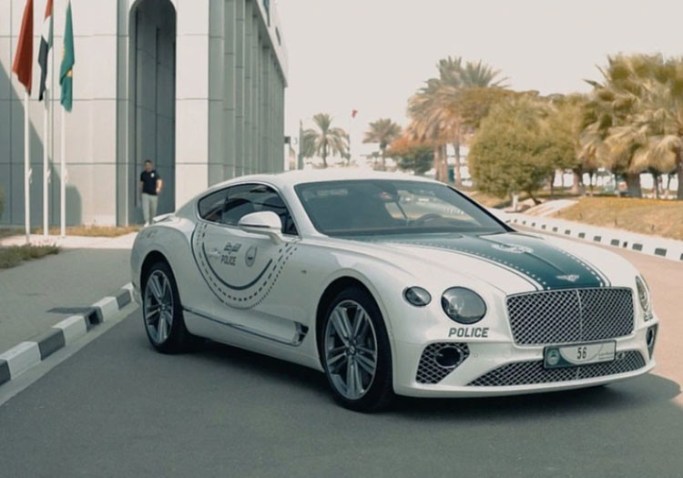 Chiếc Bentley Continental GT V8 của cảnh sát Dubai hiện được có giá khoảng 238.325 USD (khoảng 5,6 tỷ đồng) tại Mỹ, giá này chưa bao gồm các tùy chọn tiện nghi đi kèm. Xe sở hữu màu sơn trắng-xanh lá đặc trưng của cảnh sát Dubai, logo của cảnh sát Dubai cũng được đặt ở chính giữa mui xe. 