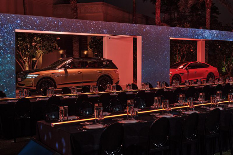 Genesis đã tiết lộ các mẫu xe G90 One Of One, G80 Performance và GV80 Twilight Edition cùng với chương trình One of One. Trong đó, chiếc, G80 Performance được trang bị bộ widebody thân rộng đặc biệt, mâm 21 inch và hệ thống treo được điều chỉnh thể thao.