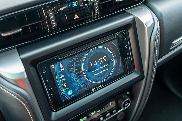 Về phần các phiên bản lắp ráp, hiện chưa rõ có được nâng cấp, thay đổi bên ngoài hay không song giá xe cũng được điều chỉnh, tăng thêm 11 triệu đồng tất cả các phiên bản.