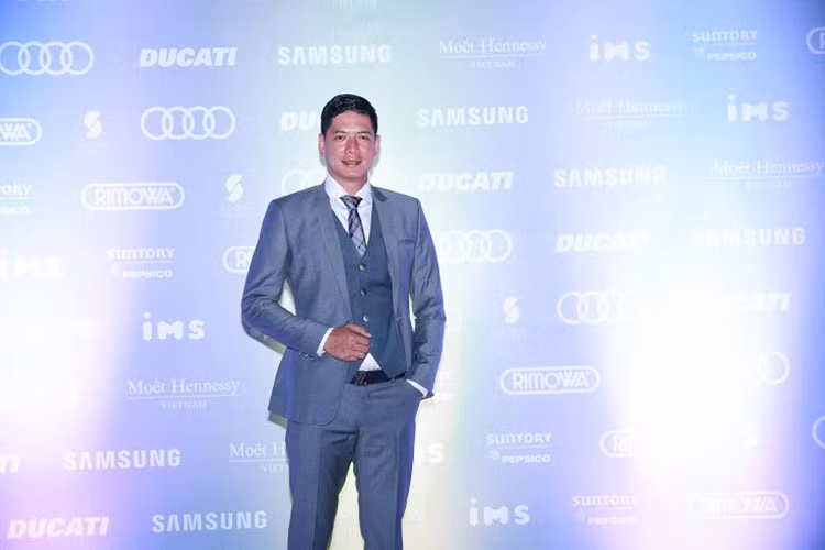 Mặc dù không gian thi đấu trong nhà của Cung thể thao Quần Ngựa khá chật hẹp, nhưng Audi đã bài trí lại toàn bộ không gian triển lãm cùng với các thương hiệu đồng hành của mình trong sự kiện là Ducati, Samsung, Rimowa, Gomo hay Pepsico.