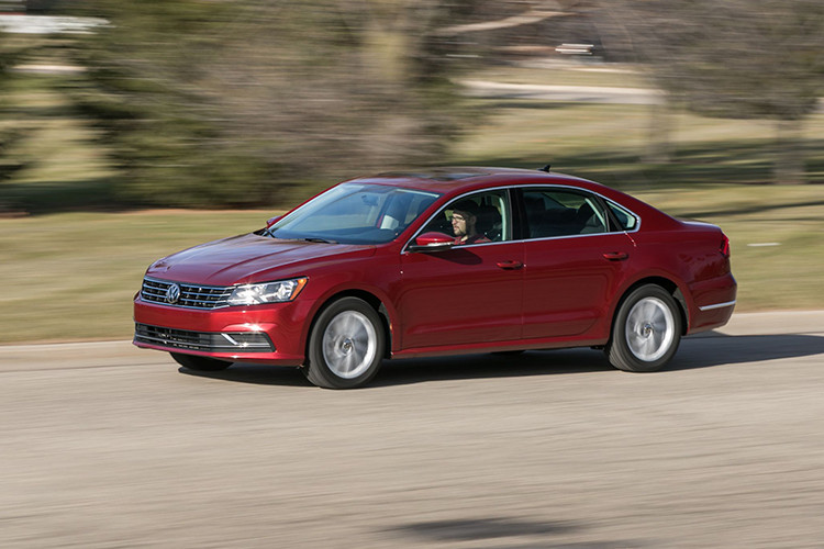 Trong năm 2018, doanh số chung của mẫu xe Volkswagen Passat tiếp tục tăng trưởng 5% so với cùng kỳ năm ngoái và đạt 356.566 xe, đây là một con số ấn tượng với một mẫu xe đến từ châu Âu.