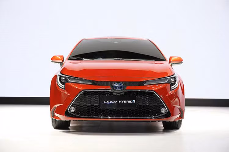 Hiện giá xe Toyota Levin 2019 mới vẫn chưa được công bố, nhưng đáng tiếc là mẫu sedan cỡ C này sẽ chỉ dành riêng cho thị trường Trung Quốc.