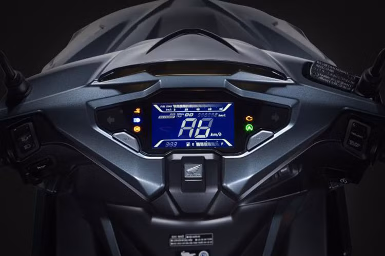 Trong khi đó, phiên bản của mẫu xe tay ga Honda Air Blade 150cc 2021 cùng với các màu sắc mới thì cũng được chú trọng phối màu tạo sự liên kết cao giữa các bộ phận nhằm nổi bật sự cao cấp trong thiết kế phiên bản mới.