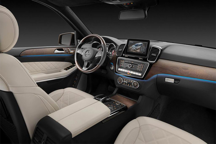 Bên cạnh đó là những trang bị độc quyền, cũng như các tính năng cao cấp khác như tính năng tự lái cũng sẽ được đưa vào phiên bản thương mại hóa.