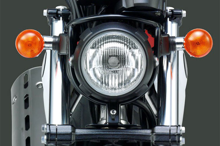 Tới 2003, phiên bản thương mại của chiếc xe đã chính thức được ra mắt và nhanh chóng được ưa chuộng bởi thiết kế cá tính và động cơ bền bỉ, tiết kiệm nhiên liệu. Kể từ đó, Yamaha Tricker 250 đã liên tục được sản xuất cho tới khi bị "khai tử" vào năm 2016 vì không đủ tiêu chuẩn khí thải.