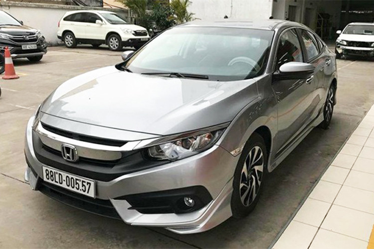 Ngay sau khi đáp ứng được các yêu cầu từ cơ quan chức năng sau Nghị Định 116, Honda Việt Nam đã ngay lập tức đưa về lô xe đầu tiên nhập khẩu từ Thái Lan với mức thuế 0%. Trong đó đáng chú ý nhất là các mẫu xe Honda Civic 2018 mới có thêm 2 phiên bản thay vì chỉ 1 bản 1.5 Turbo vào năm ngoái.