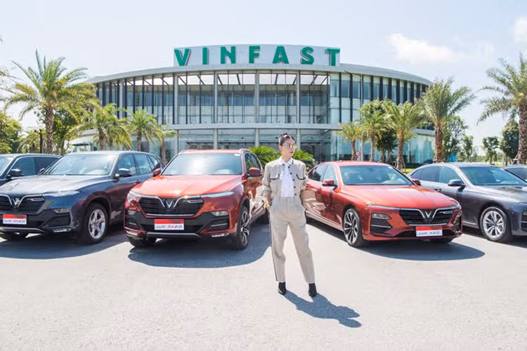Cùng với đại sứ thương hiệu Ngô Thanh Vân và các dòng sản phẩm đẳng cấp, chất lượng cao, dịch vụ uy tín, VinFast tin tưởng sẽ làm hài lòng người tiêu dùng trong nước và từng bước tiến ra thế giới, thuyết phục các khách hàng quốc tế về một thương hiệu ôtô Việt Nam.
