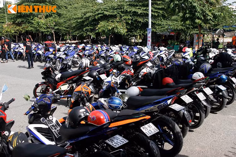 Đại Hội Exciter miền Nam diễn ra tại khu vực quận Gò Vấp - TP HCM quy tụ khoảng 400 xe Exciter đến từ 32 CLB.