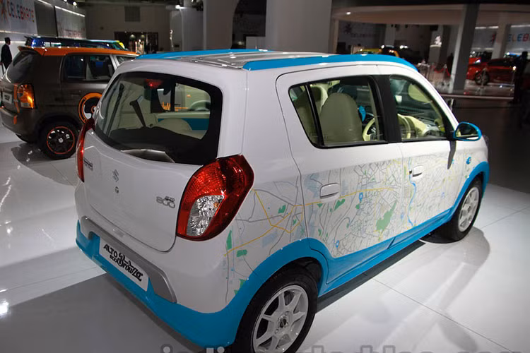 Các kỹ sư của hãng Suzuki đã cải tiến piston của động cơ để giảm thất thoát ma sát, tăng tuổi thọ cũng như giúp xe tiết kiệm nhiên liệu hơn.