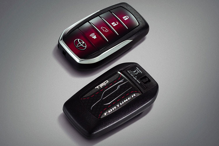 Cung cấp sức mạnh cho mẫu xe SUV cỡ trung Toyota Fortuner TRD Sportivo 2 mới sẽ vẫn là khối động cơ diesel 4 xi-lanh, tăng áp, dung tích 2,8 lít, tạo ra công suất tối đa 177 mã lực tại tua máy 3.400 vòng/phút, mô-men xoắn cực đại 450 Nm tại dải tua máy 1.400 - 2.600 vòng/phút.