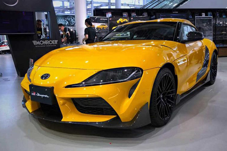 Mẫu xe coupe thể thao Toyota Supra 2020 mới được xem là sự kết hợp giữa hãng Toyota và BMW, giúp nó có ngoại hình thể thao và mạnh mẽ hơn so với trước đây. Mới đây, nó đã trở nên hung dữ hơn một chút so với nguyên bản khi qua tay hãng độ TRD của Toyota Nhật Bản.