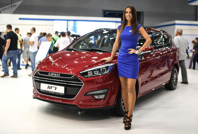 Mẫu xe giá rẻ hatchback Lifan M7 của Trung Quốc.