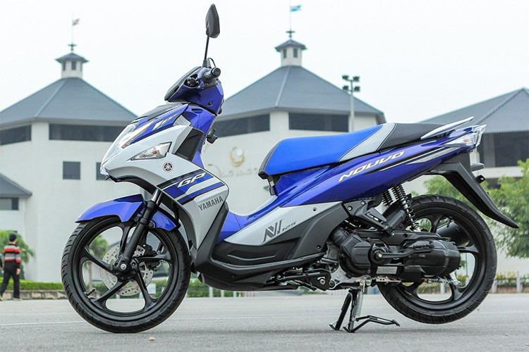 Xe ga Yamaha Nouvo từng là "đối thủ" cạnh tranh với Air Blade của Honda, Nouvo mang ý nghĩa là Ngôi sao mới. Là siêu phẩm thời mà xe ga còn khá hiếm tại Việt Nam. Nouvo đã trải qua rất nhiều phiên bản với nhiều lần thay đổi thiết kế, nhưng ở phân khúc này Nouvo vẫn phải “đầu hàng” trước Air Balde của Honda và chính thức bị khai tử.