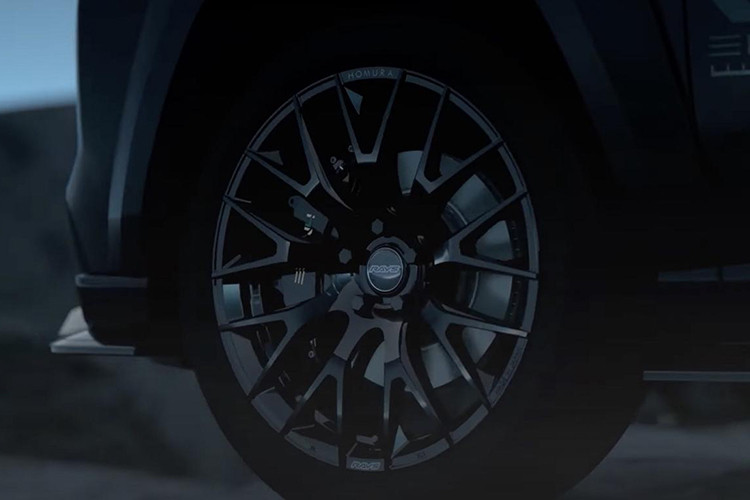 Dù thông tin chi tiết chưa được tiết lộ, nhưng thiết kế của Dark Side Performance nói lên rất nhiều điều. Hiện tại, Toyota cung cấp một số phiên bản RAV4 tập trung vào khả năng off-road, nhưng chưa từng có phiên bản RAV4 tập trung vào hiệu suất đường phố. Concept Dark Side có thể chính là phiên bản hiệu suất đường phố mà Toyota đang thiếu, với thiết kế cực kỳ ấn tượng. 