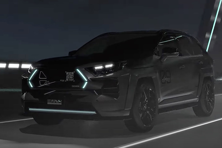 Được gọi với cái tên Toyota RAV4 Dark Side 2025 mới, mẫu xe này hứa hẹn sẽ tạo sự khác biệt lớn trong phân khúc SUV này. Thông tin về concept Dark Side từ Toyota vẫn còn khá mơ hồ. 