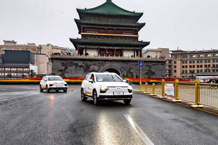 Thông qua hành động này, Aiways đã chính thức thiết lập một Kỷ lục Guinness Thế giới dành cho “chuyến đi dài nhất bởi một chiếc xe điện (nguyên mẫu)” sau khi hai chiếc SUV điện Aiways U5 của họ hoàn thành chuyến du ngoạn 15.022 km.