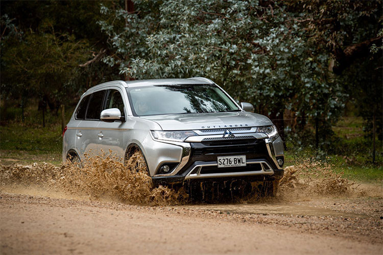 Tại thị trường Anh quốc, giá xe Mitsubishi Outlander 2019 sẽ được bán ra từ 27.680 bảng Anh (tương đương khoảng 831 triệu đồng).