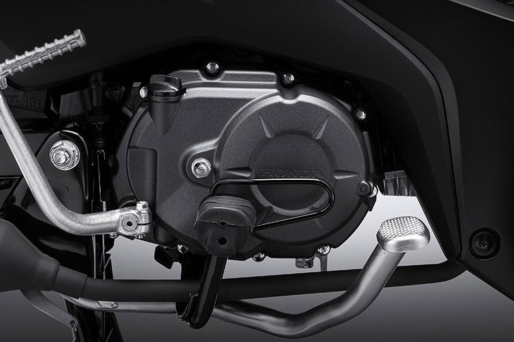 Ở phiên bản này, Wave Alpha 2024 vẫn sở hữu khối động cơ 110cc cho công suất tối đa 6,12kW tại 7.500 vòng/phút và mô-men xoắn cực đại 8,44Nm tại 5.500vòng/phút cho khả năng tiết kiệm nhiên liệu tối ưu và tiết kiệm chi phí vận hành. 