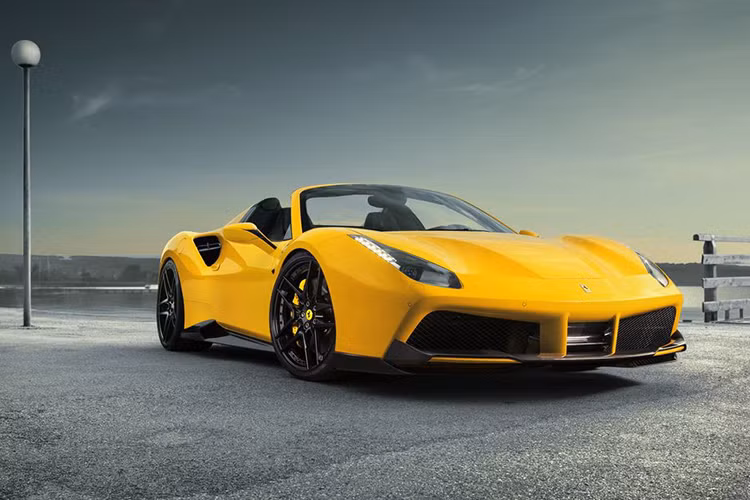 Hệ thống xả tiên tiến của xe cũng được làm mới bằng vật liệu cánh xả máy bay Inconel từ FI Exhaust cho âm thanh cực kỳ ấn tượngi, tuy nhiên nó còn có hệ thống điện tử điều chỉnh giảm âm lượng khi cần cho phù hợp với các khu đông dân cư.