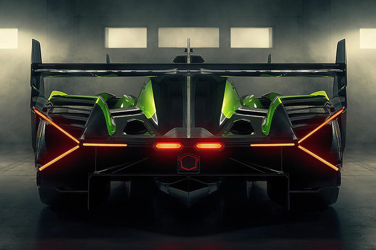 Lamborghini SC63 được ra mắt vào ngày 13/7/2023, ngày đầu tiên của Lễ hội tốc độ Goodwood 2023. Trong các cuộc phỏng vấn sau khi ra mắt chiếc xe, Sanna nói rằng Iron Lynx sẽ vẫn là nhà điều hành duy nhất của SC63 trong suốt vòng đời 4 năm của nó, kết thúc vào năm 2027.