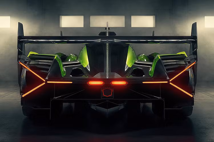 Lamborghini SC63 được ra mắt vào ngày 13/7/2023, ngày đầu tiên của Lễ hội tốc độ Goodwood 2023. Trong các cuộc phỏng vấn sau khi ra mắt chiếc xe, Sanna nói rằng Iron Lynx sẽ vẫn là nhà điều hành duy nhất của SC63 trong suốt vòng đời 4 năm của nó, kết thúc vào năm 2027.