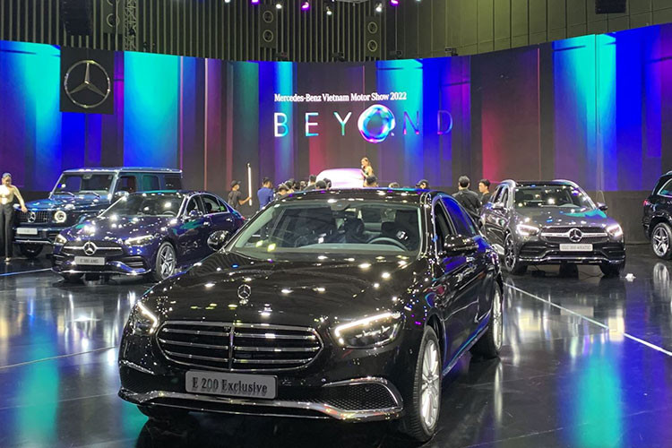 Gan 2 nghin xe oto moi duoc ban ra tai Vietnam Motor Show 2022