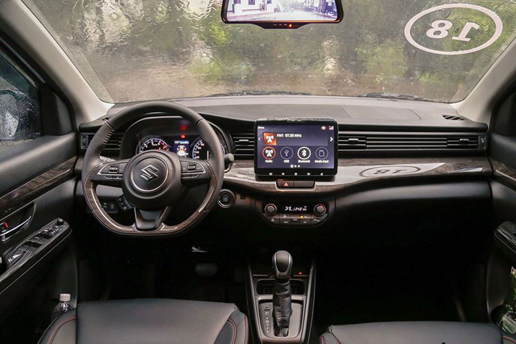 Suzuki Hybrid Ertiga - 3 ly do khien dan do thi thu la thich-Hinh-5