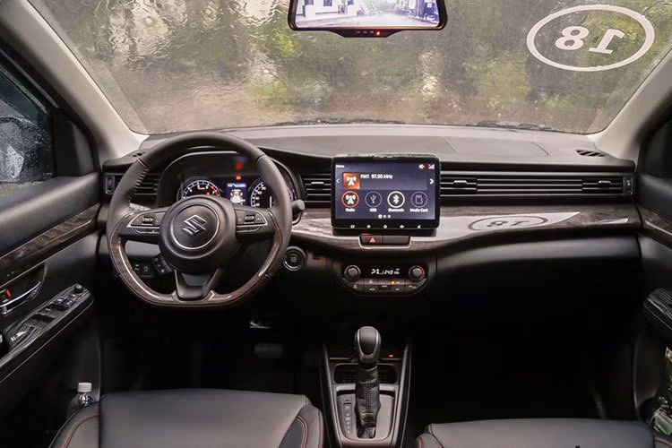 Suzuki Hybrid Ertiga - 3 ly do khien dan do thi thu la thich-Hinh-5