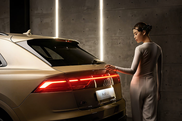 Được giới thiệu tới thị trường toàn cầu vào năm 2018, muộn hơn so với Q7 (2005), mẫu xe SUV hạng sang Audi Q8 55 TFSI quattro mới vẫn tiếp tục đón nhận sự yêu mến của giới mộ điệu và chinh phục nhiều thị trường trọng điểm, trong đó có Việt Nam.