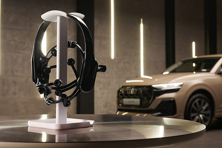 Theo ông Ferry Enders – Giám Đốc Điều Hành Audi Việt Nam khẳng định: „Chúng tôi không chỉ bán xe, chúng tôi đang tìm kiếm những người thực sự đồng điệu với tinh thần Audi – những cá nhân mà Audi Q8 thực sự là một mảnh ghép hoàn hảo với họ“. Chiến dịch ra mắt Audi Q8 công nghệ EEG đã nhanh chóng thu hút sự quan tâm lớn của khách hàng.