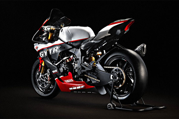 Động cơ của Yamaha YZF-R1 bản tiêu chuẩn sản sinh công suất tối đa 198 mã lực tại vòng tua máy 13.500 v/ph và mô-men xoắn cực đại 112 Nm từ 11.500 v/ph và kết hợp với hộp số 6 cấp.