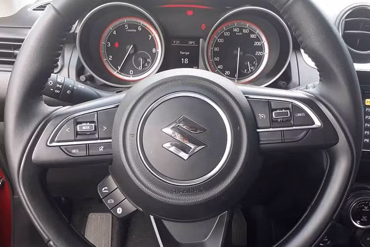 Xe sở hữu khối động cơ dung tích 1.2L mới nhỏ hơn nhằm thay thế cho động cơ dung tích 1.4L ở thế hệ cũ. Động cơ mới cung cấp công suất tối đa 81 mã lực tại vòng tua 6.000v/p, và mô-men xoắn cực đại ở mức 113Nm, sức mạnh được truyền xuống cầu trước (FWD) thông qua hộp số tự động vô cấp (CVT) cho cả 2 phiên bản (không có bản số sàn).