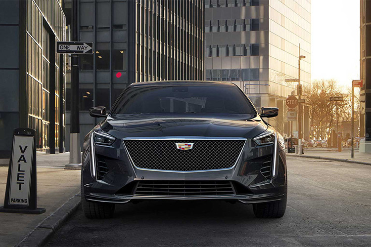 Với việc sẽ ra mắt thị trường vào năm sau 2019, Cadillac CT6 phiên bản V-Sport sẽ khiến cho các đói thủ trực tiếp của mình bao gồm; BMW 7 Series, Mercedes-Benz S-Class và Audi A8 phải dè chừng.