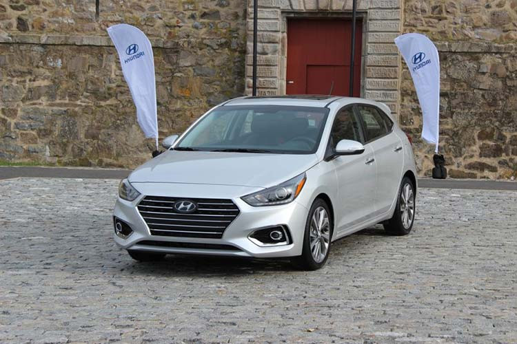 Mẫu xe Hyundai Accent hatchback 2020 vừa chính thức ra mắt tại thị trường Mỹ. Vào năm 2016, Accent phiên bản hatchback cũng đã từng xuất hiện tại thị trường Trung Quốc và được gọi bằng cái tên riêng là Hyundai Verna RV để phân biệt với phiên bản sedan.