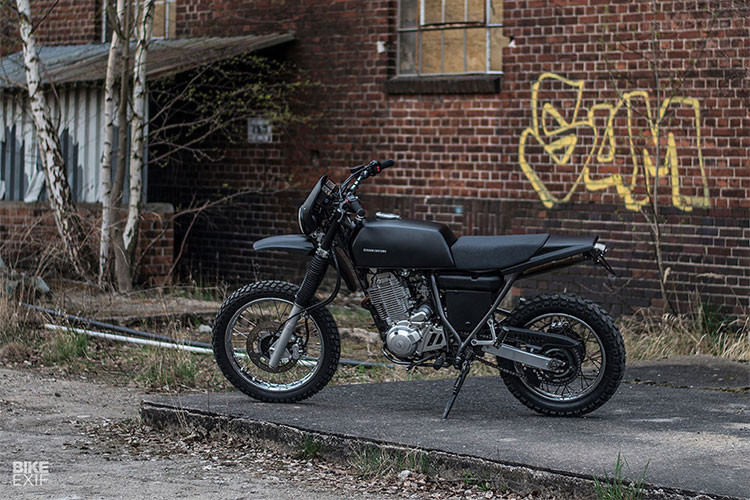 Không hề ngạc nhiên khi Martien mất đi sự hào hứng với mẫu độ. Cơ sở Berham có nhiều máy móc gia công nhưng vài yêu cầu trong số đó phải được thực hiện ở nơi khác. Quá nhiều khó khăn trong khi Martien lại đang bận rộn gia công linh kiện cho những chiếc BMW cổ nên anh ấy quyết định để dự án qua một bên.