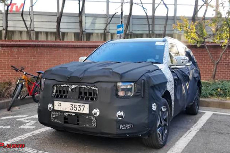 Với thiết kế chịu ảnh hưởng từ Telluride, những nâng cấp tiện nghi đáng giá và khả năng vận hành bền bỉ, Kia Seltos 2025 hứa hẹn sẽ tiếp tục là một trong những lựa chọn hàng đầu trong phân khúc SUV cỡ nhỏ.