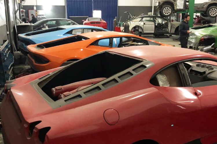 Cảnh sát cho biết, họ cũng sẽ điều tra những người đặt hàng, nếu có thể chứng những người đặt hàng biết sản phẩm này là hàng giả, họ có thể bị kết tội tiêu thụ hàng giả. Ngoài ra, những mua xe cũng gửi đơn kiện do những đại lý siêu xe phàn nàn về việc chậm trễ trong việc giao hàng.