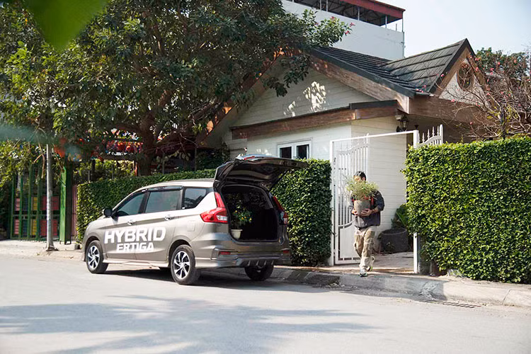 Xe MPV Suzuki Hybrid Ertiga chay dich vu co du sinh loi?-Hinh-4