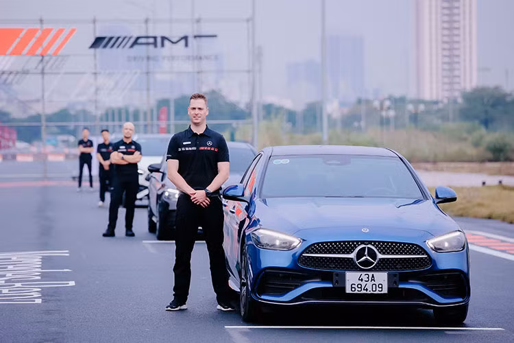 Chương trình được diễn ra tại đường đua F1 ở Mỹ Đình, Hà Nội – đường đua đẳng cấp quốc tế hiện đại bậc nhất Việt Nam. Với nhiều địa hình đa dạng, đây là đường đua chuyên nghiệp đạt tiêu chuẩn để người tham gia có thể trải nghiệm nhiều thử thách thú vị.