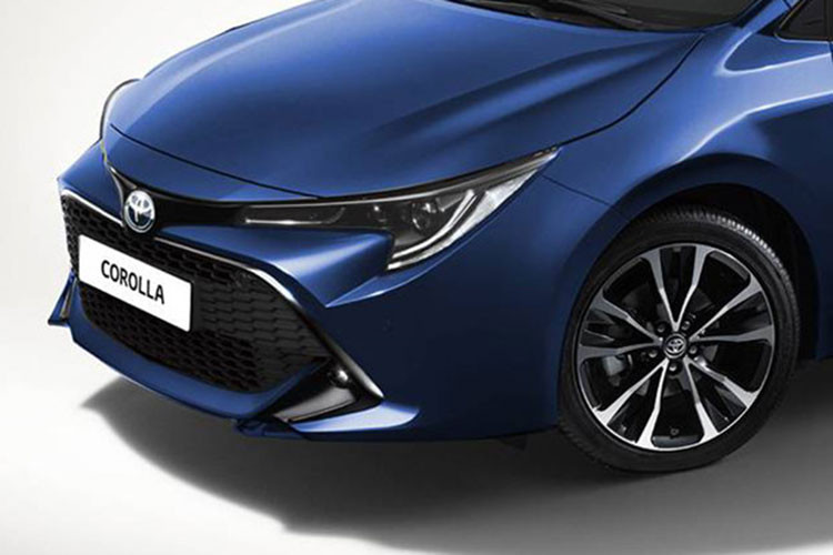 Toyota chưa tiết lộ nhiều thông tin về chiếc Corolla 2020. Hiện mới chỉ biết mẫu sedan này dùng chung nền tảng module TNGA với "người anh em" Toyota Corolla Hatchback 2019. Điều đó có nghĩa, mẫu xe bốn cửa sẽ có cùng sức mạnh động cơ với mẫu 5 năm cửa. 