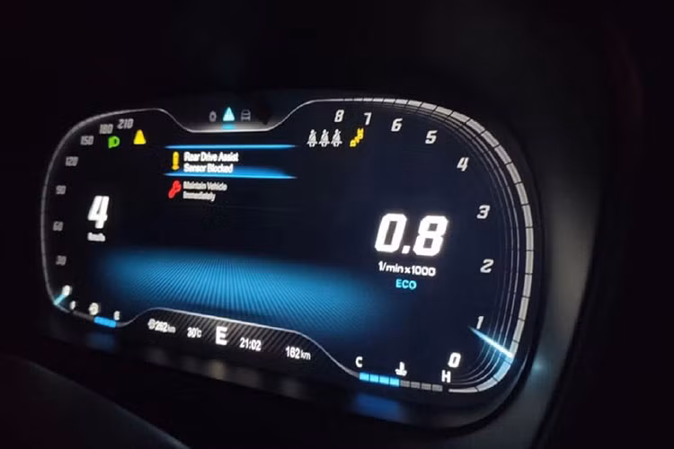 Vu MG HS tai Viet Nam loi nang - chu xe muon den bu thoa dang-Hinh-2