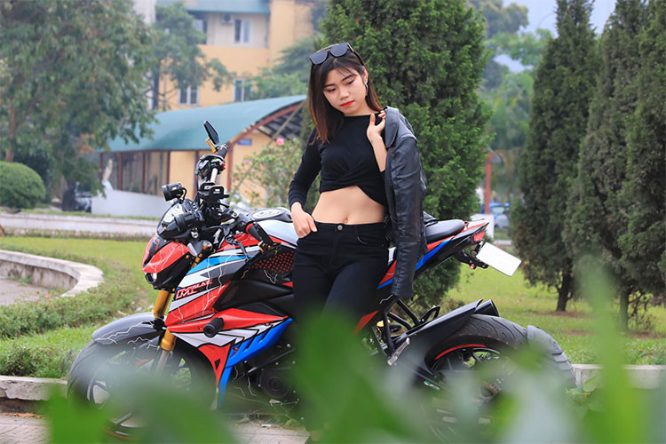 Vốn đã có kiểu dáng nguyên bản phong cách streetfighter khá "ngầu", những chiếc TFX150 càng trở nên hấp dẫn hơn khi được người chơi xe độ lại với các kiểu dáng khác nhau. Chiếc xe trong bài viết này cũng không ngoại lệ khi được chủ nhân "làm mới" theo phong cách Kawasaki Z1000.