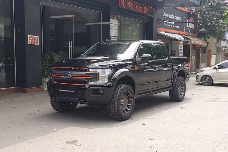 Thương hiệu Harley-Davidson không công bố sẽ sản xuất bao nhiêu chiếc F-150 phiên bản này nhưng dự kiến sẽ không nhiều và được đồn đoán là đã cháy hàng ngay sau khi ra mắt. Ford F-150 Harley-Davidson 2019 được ra mắt tại Chicago Auto Show 2019 với một số khác biệt so với trước.