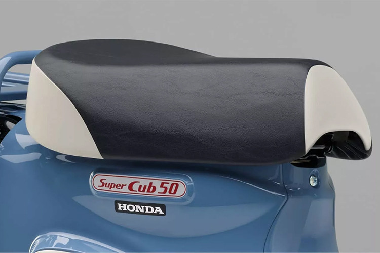 Tại Nhật, dòng xe này còn trở thành biểu tượng của phương tiện phục vụ giao hàng, vận chuyển báo và thức ăn nhanh, góp phần xây dựng nền văn hóa xe máy đặc sắc của xứ sở mặt trời mọc. Mặc dù Super Cub 50 đã tạo nên lịch sử đáng tự hào nhưng trong những năm gần đây, dòng xe máy có dung tích nhỏ (50 phân khối hoặc ít hơn) dần mất đi sự phổ biến tại Nhật Bản.