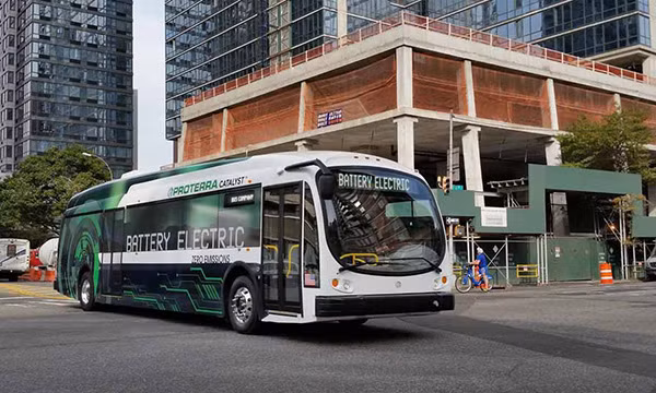 Xe buyt dien Proterra Catalyst XR chay 415km/1 lan xac